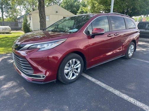 2021 Toyota Sienna Limited 7-Passenger