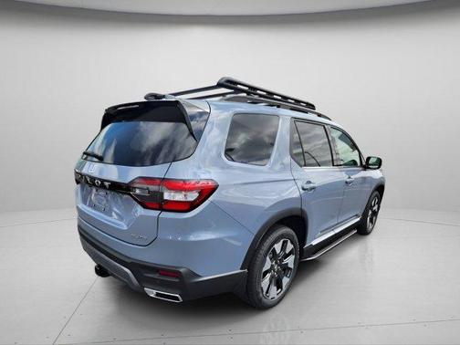 Sonic Gray Pearl 2026 Honda Pilot Elite