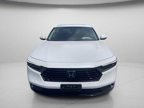 Platinum White Pearl 2023 Honda Accord Hybrid Touring