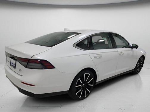 Platinum White Pearl 2023 Honda Accord Hybrid Touring