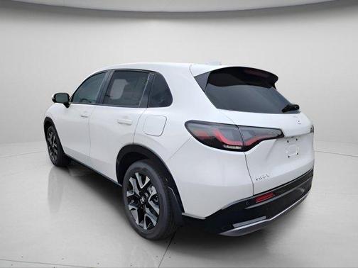 Platinum White Pearl 2027 Honda HR-V EX-L