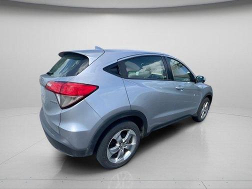 Lunar Silver Metallic 2021 Honda HR-V LX