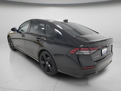 Crystal Black Pearl 2023 Honda Accord Hybrid Sport-L