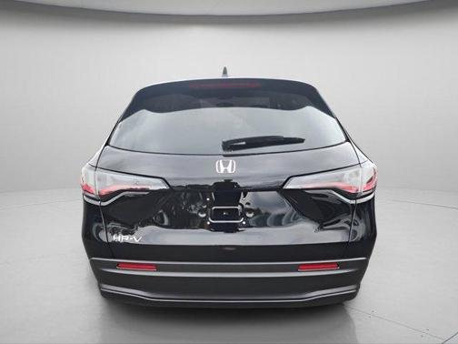 Crystal Black Pearl 2026 Honda HR-V LX