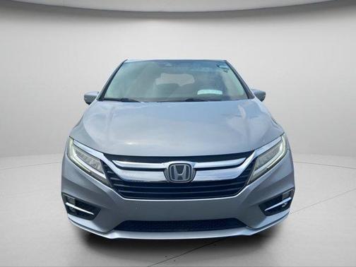 Lunar Silver Metallic 2019 Honda Odyssey Touring