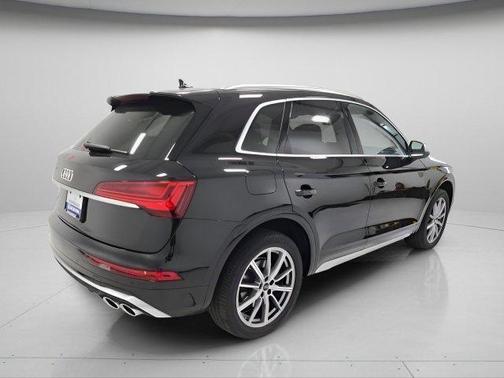Mythos Black Metallic 2023 Audi SQ5 3.0T Premium Plus