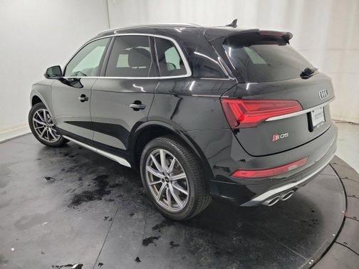 Mythos Black Metallic 2023 Audi SQ5 3.0T Premium Plus