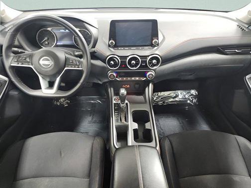 Aspen White/Super Black 2021 Nissan Sentra SR