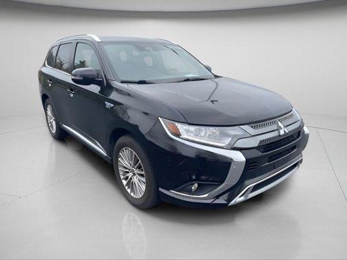 2022 Mitsubishi Outlander PHEV SEL
