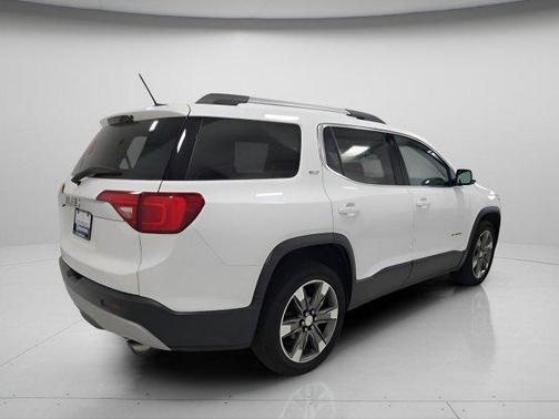 Summit White 2017 GMC Acadia SLT-2