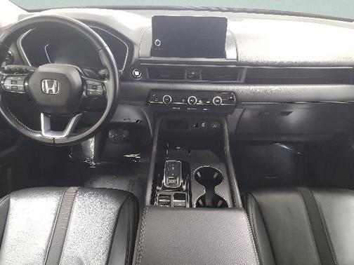 Platinum White Pearl 2023 Honda Pilot AWD EX-L 8 Passenger