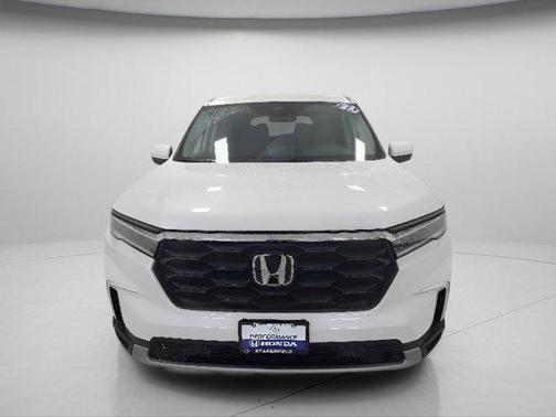 Platinum White Pearl 2023 Honda Pilot AWD EX-L 8 Passenger