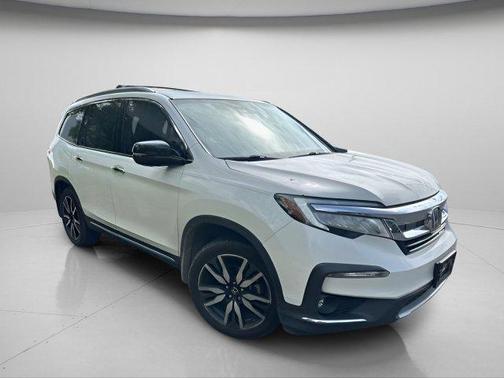 White Diamond Pearl 2019 Honda Pilot Elite