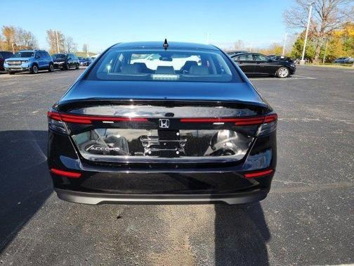 2025 Honda Accord LX 1.5T