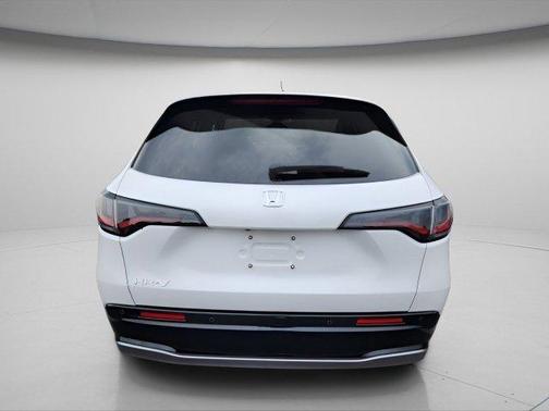 Platinum White Pearl 2026 Honda HR-V EX-L