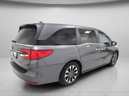 Modern Steel Metallic 2024 Honda Odyssey EX-L