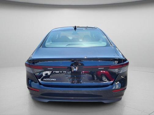 Crystal Black Pearl 2026 Honda Accord SE