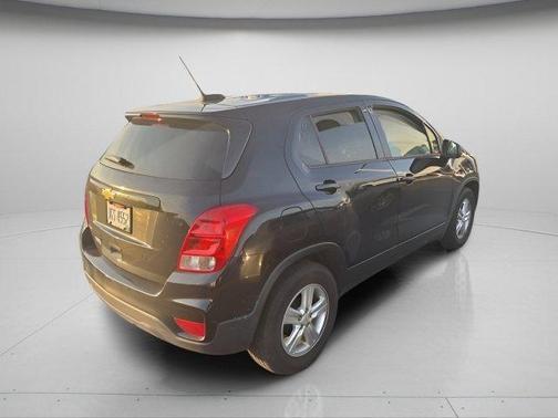 Mosaic Black Metallic 2020 Chevrolet Trax LS