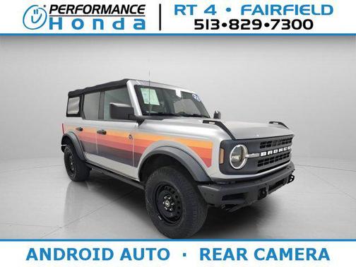 Iconic Silver Metallic 2022 Ford Bronco Black Diamond