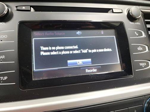 2019 Toyota Highlander LE I4