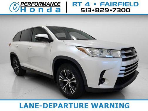 2019 Toyota Highlander LE I4