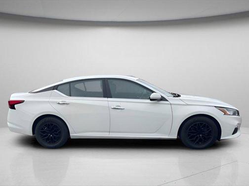 2021 Nissan Altima S FWD