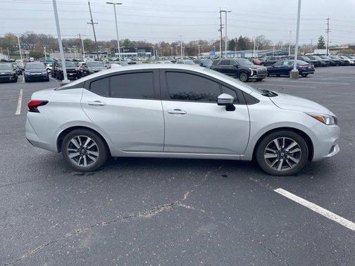 2021 Nissan Versa 1.6 SV