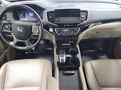 2022 Honda Pilot AWD Elite