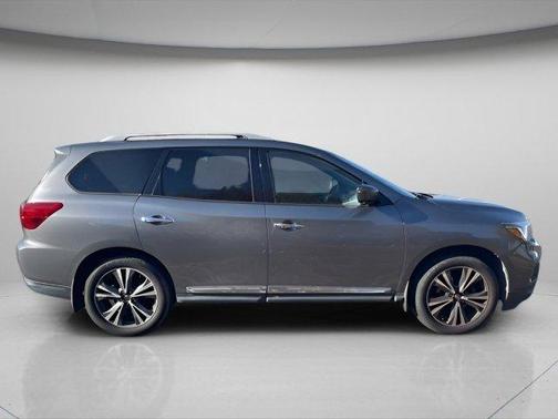 2020 Nissan Pathfinder Platinum 4WD