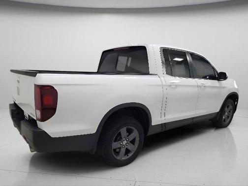 Platinum White Pearl 2023 Honda Ridgeline RTL