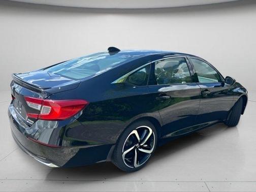 Crystal Black Pearl 2022 Honda Accord Hybrid Sport