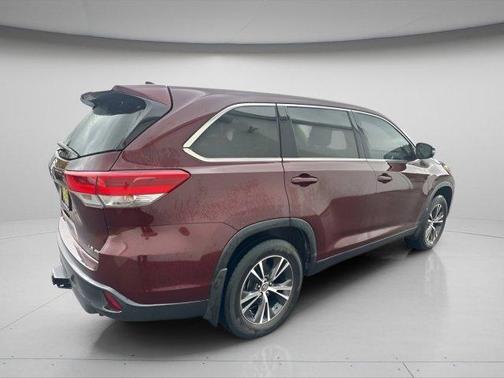 2019 Toyota Highlander LE Plus