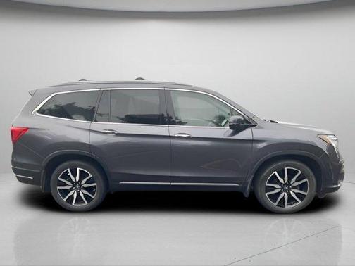 Modern Steel Metallic 2020 Honda Pilot Touring 8-Passenger