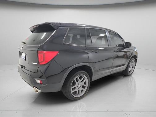 Crystal Black Pearl 2022 Honda Passport AWD EX-L
