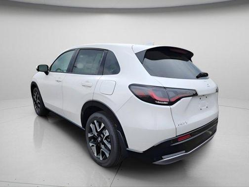 Platinum White Pearl 2026 Honda HR-V EX-L