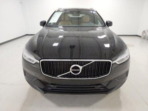 2018 Volvo XC60 T5 Momentum