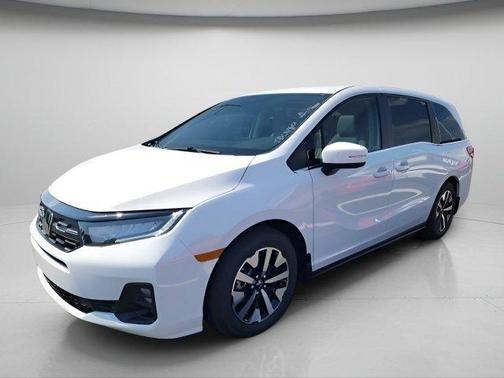 Platinum White Pearl 2026 Honda Odyssey EX-L