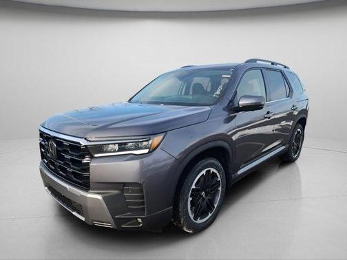 Modern Steel Metallic 2026 Honda Pilot Touring 8-Passenger