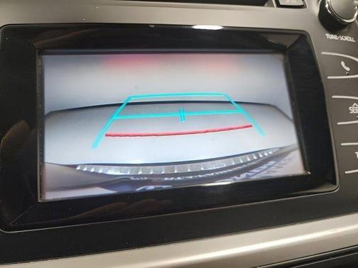 Ooh La La Rouge Mica 2018 Toyota Highlander LE I4