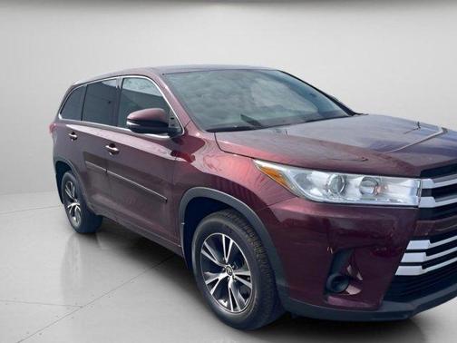 Ooh La La Rouge Mica 2018 Toyota Highlander LE I4