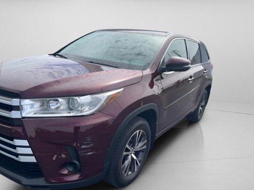 Ooh La La Rouge Mica 2018 Toyota Highlander LE I4