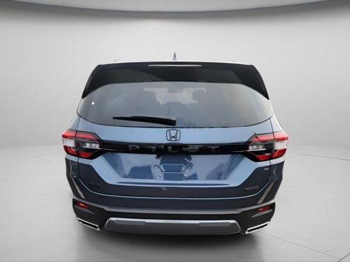 Smoke Blue Pearl 2026 Honda Pilot Touring 8-Passenger