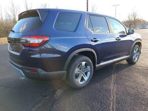 2023 Honda Pilot AWD EX-L 8 Passenger