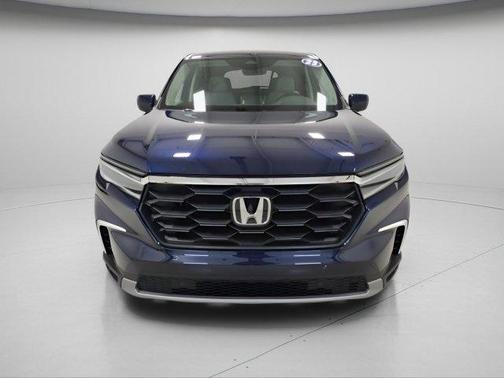 2023 Honda Pilot AWD EX-L 8 Passenger