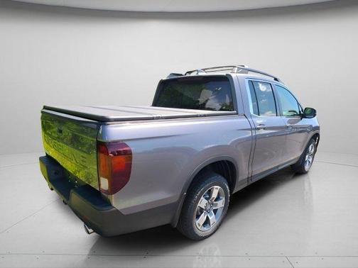Modern Steel Metallic 2026 Honda Ridgeline RTL