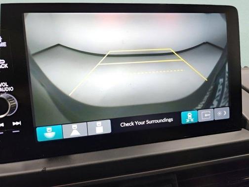 2023 Honda Pilot AWD EX-L 8 Passenger