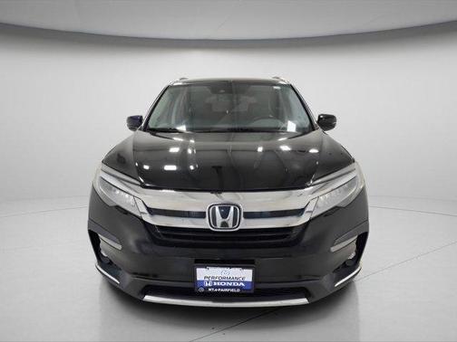 2019 Honda Pilot Touring 8-Passenger