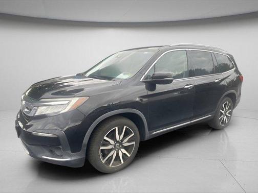 2019 Honda Pilot Touring 8-Passenger