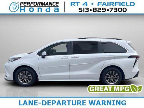 2023 Toyota Sienna XLE