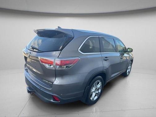 2016 Toyota Highlander Limited Platinum